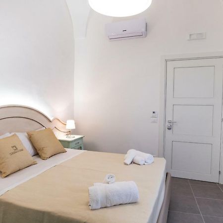 Bed and Breakfast Le Stanze Del Duomo Lecce Zewnętrze zdjęcie