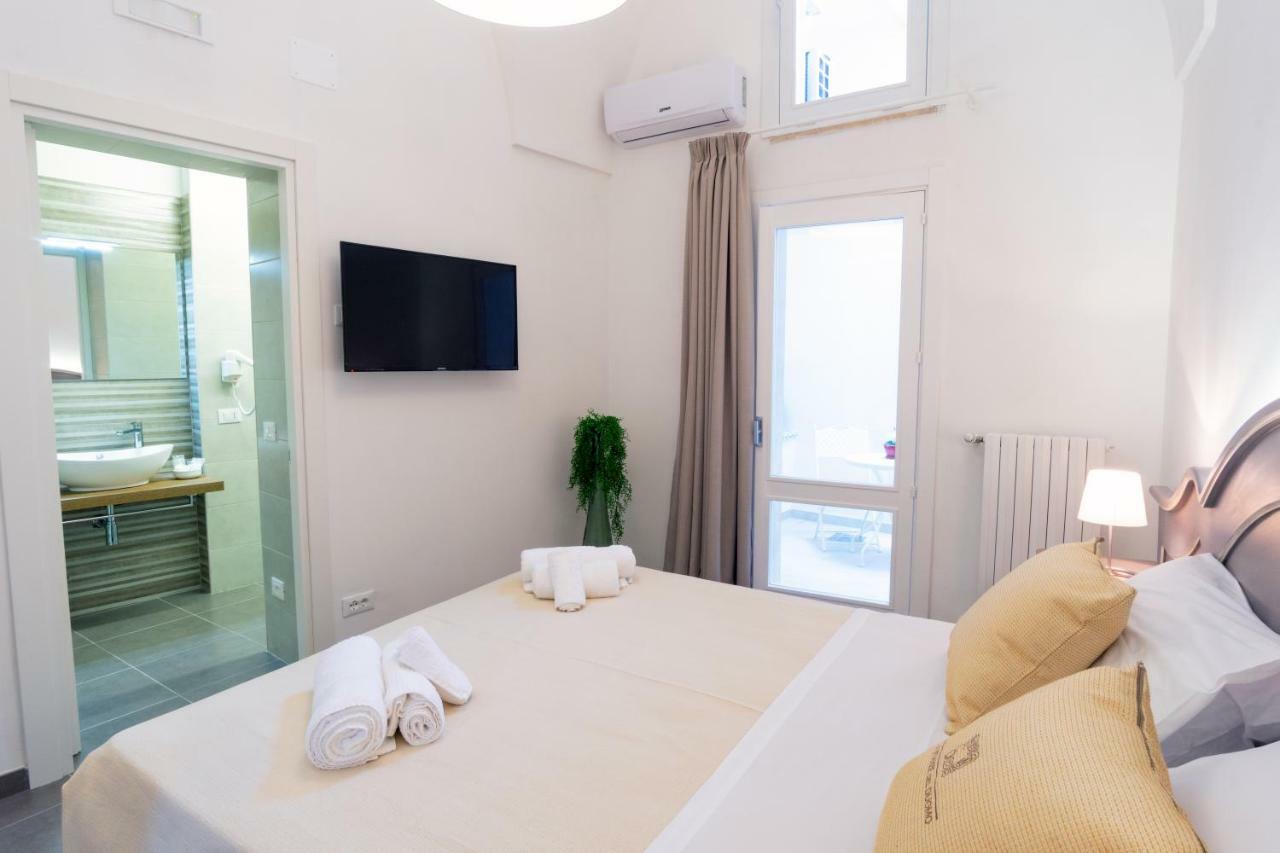 Bed and Breakfast Le Stanze Del Duomo Lecce Zewnętrze zdjęcie