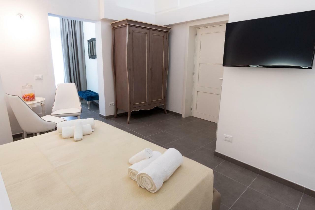 Bed and Breakfast Le Stanze Del Duomo Lecce Zewnętrze zdjęcie